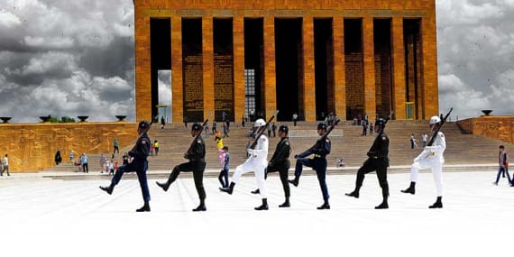 Anıtkabir’in Tarihi ve Sembolik Anlamı: Detaylı Rehber