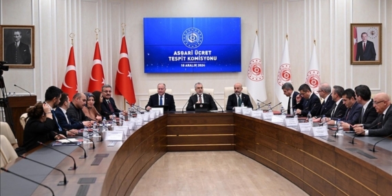 Asgari Ücret Sorunu Çığ Gibi Büyüyor! HAK-İŞ Genel Başkanı Arslan’dan Kritik Açıklamalar