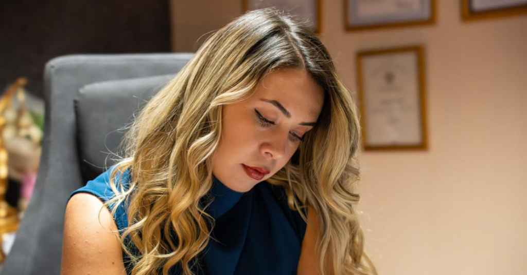 Avukat Cansu Gönültaşı