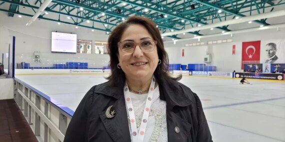Ankaralı  Amatörler Sporcuların katıldığı Artistik Buz Pateni Yarışması  Samsun’da Başladı