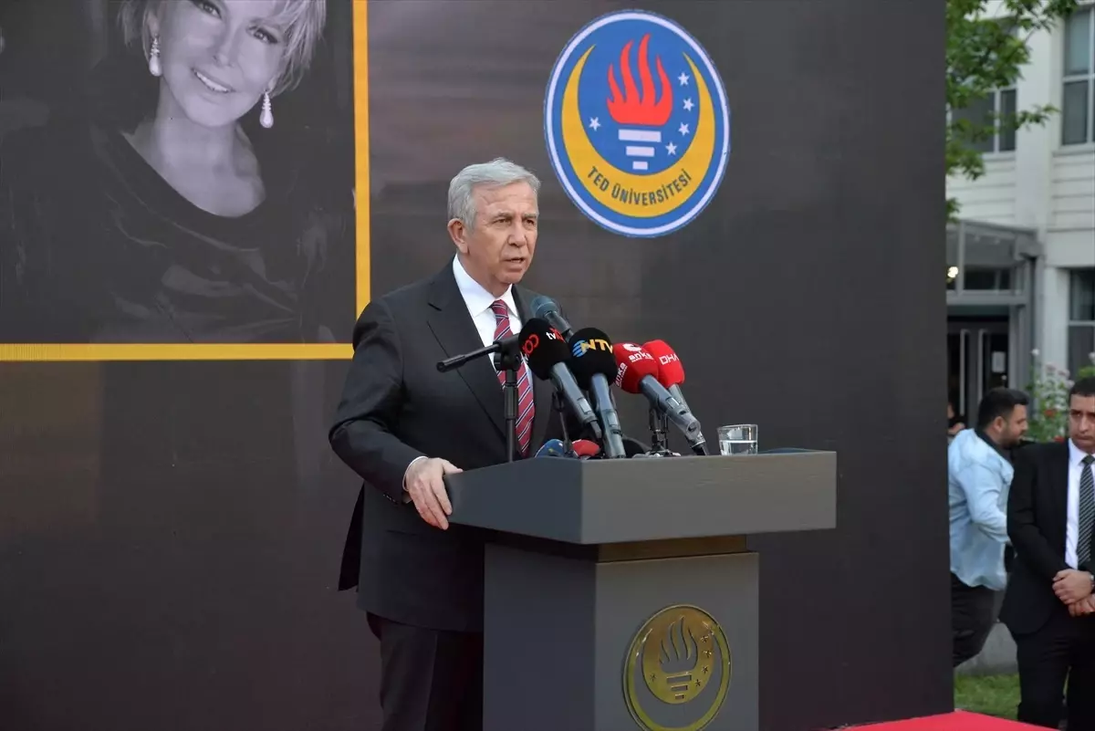 Filiz Akın Sanat Koleksiyonu Salonu Açıldı - Son Dakika