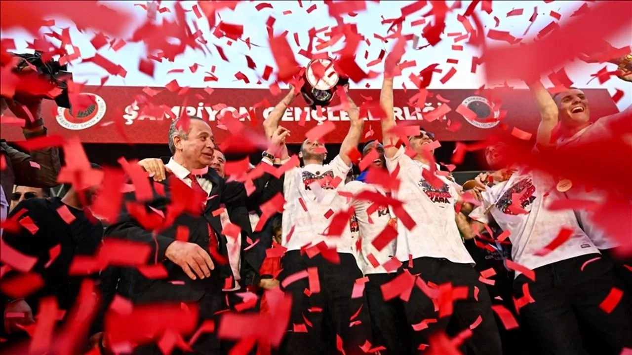 Gençlerbirliği Süper Lig'e Geri Döndü! Başkentte Büyük Coşku - Son Bir Söz