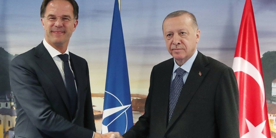 Putin’den Sürpriz İstanbul Çağrısı: Erdoğan ve Zelenskiy Müzakerelere Hazır