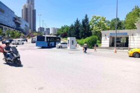 ankarada-durakta-yolcu-almayan-otobus-soforuyle-vale-arasinda-demir-cubuklu-kavga-isDzblLj.jpg
