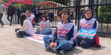 ozel-sektor-ogretmenleri-kadikoyden-ankaraya-buyuk-ogretmen-yuruyusu-baslatti-mXF4IHvg.jpg