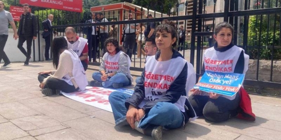 Özel Sektör Öğretmenleri Kadıköy’den Ankara’ya “Büyük Öğretmen Yürüyüşü” başlattı.