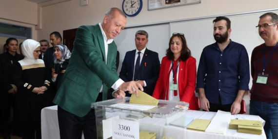 Son ankette vatandaş Erdoğan’ın yeniden adaylığına yeşil ışık yakmadı! AKP ve MHP ayrıntısı…